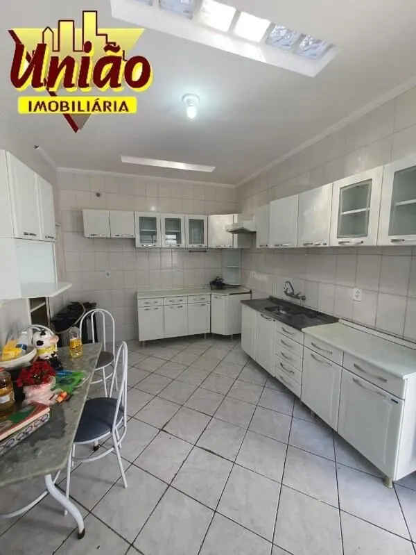 Foto 3 de Casa de 3 quartos com edícula e garagem para 4 carros, Santo Antônio