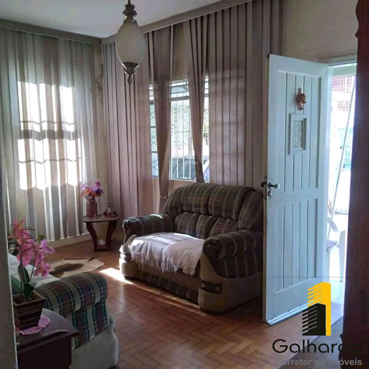 Foto 2 de Casa de 3 quartos com varanda e garagem na Av. Paulo Chiaradia, São Vicente