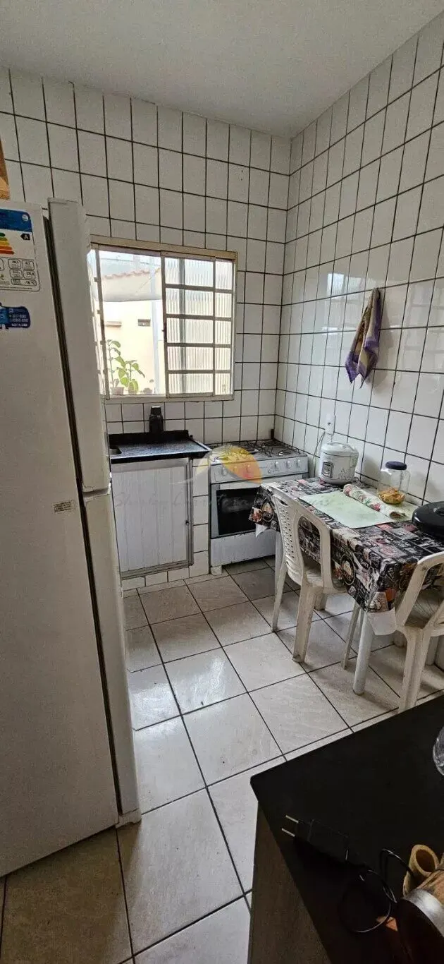 Foto 3 de Casa de 3 quartos com garagem coberta, Santo Antônio