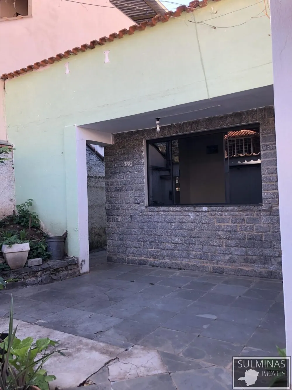 Foto 2 de Casa de 3 quartos com quintal grande e 3 vagas, Santa Rita de Cássia