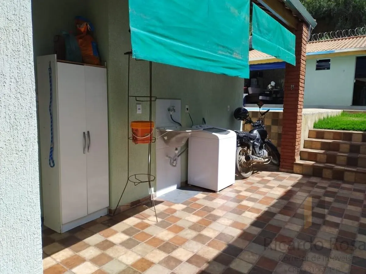 Foto 7 de Casa de 3 quartos com piscina e área de churrasco, Santa Rita de Cássia