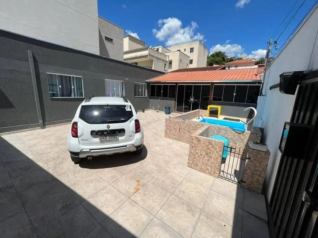 Foto 2 de Casa de 3 quartos (1 suíte) com piscina e área gourmet, Cruzeiro