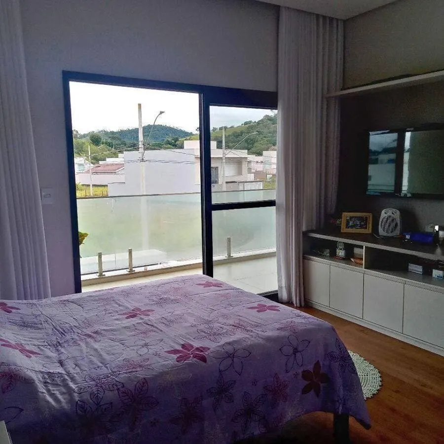 Foto 7 de Casa de alto padrão com 3 quartos (1 suíte), piscina aquecida e área gourmet, Estiva