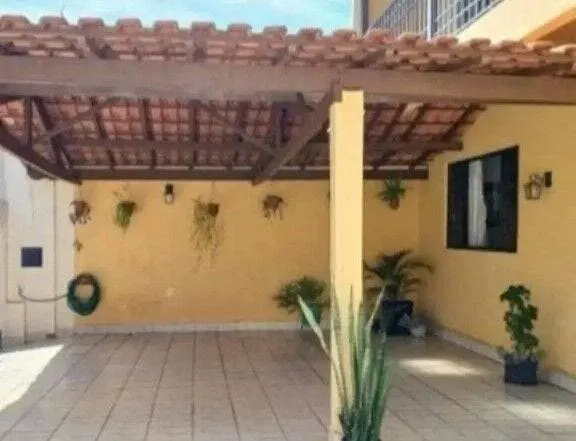 Foto 3 de Casa de 3 quartos (1 suíte) com piscina, churrasqueira e 4 vagas, Medicina