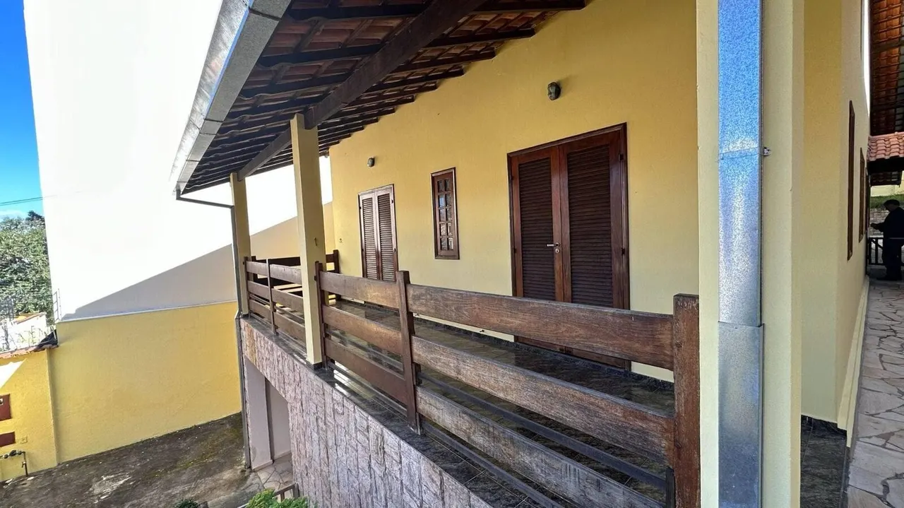 Foto 3 de Casa de 3 quartos (1 suíte) com piscina, área gourmet e edícula, Varginha