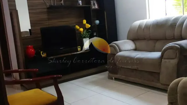 Casa de 3 quartos (1 suíte) com ponto comercial e quarto externo, Boa Vista