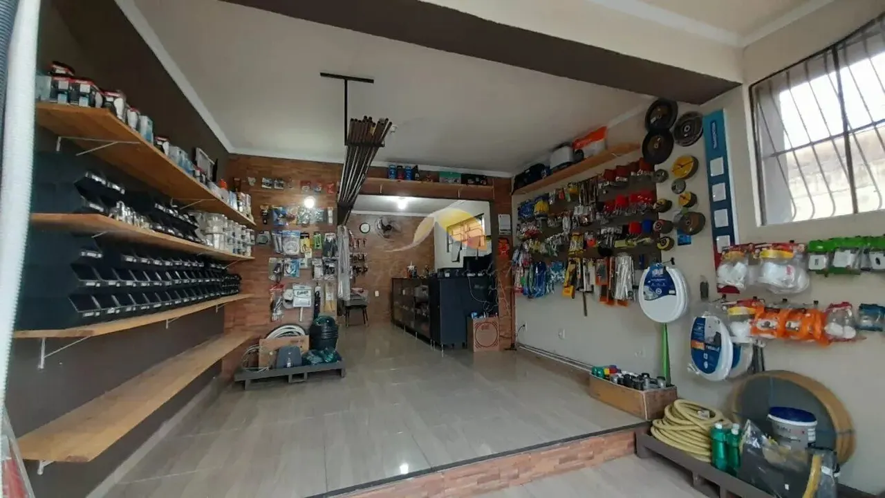 Foto 2 de Casa de 3 quartos com varanda gourmet e ponto comercial, Santos Dumont