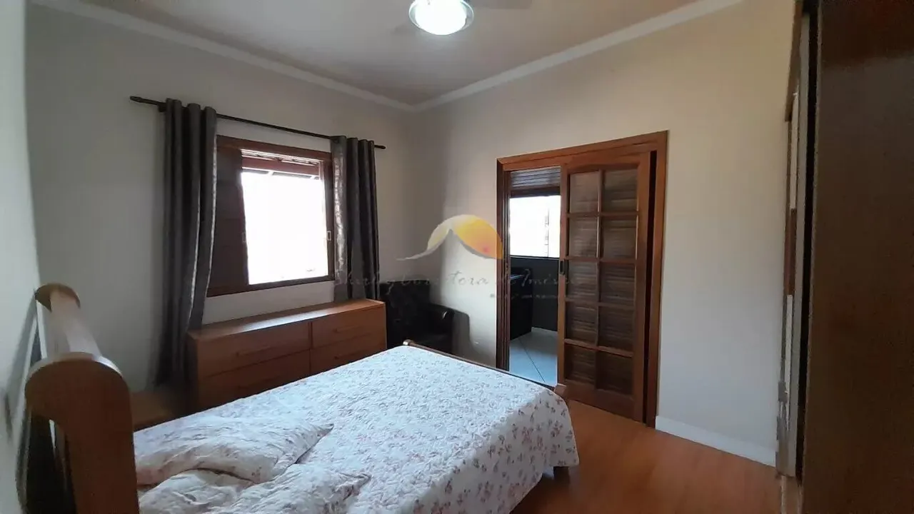 Foto 4 de Casa de 3 quartos com varanda gourmet e ponto comercial, Santos Dumont