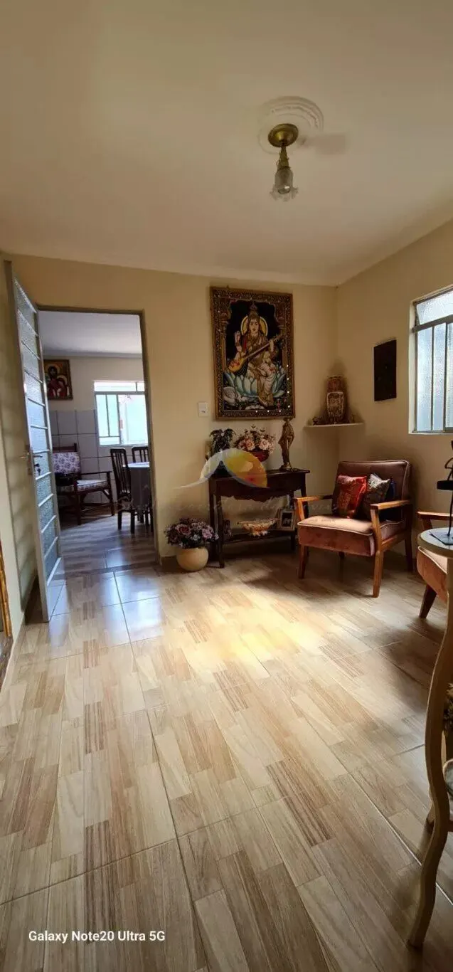 Foto 6 de Casa de 3 quartos (1 suíte) com 2 salas, quintal e garagem, Santa Rosa