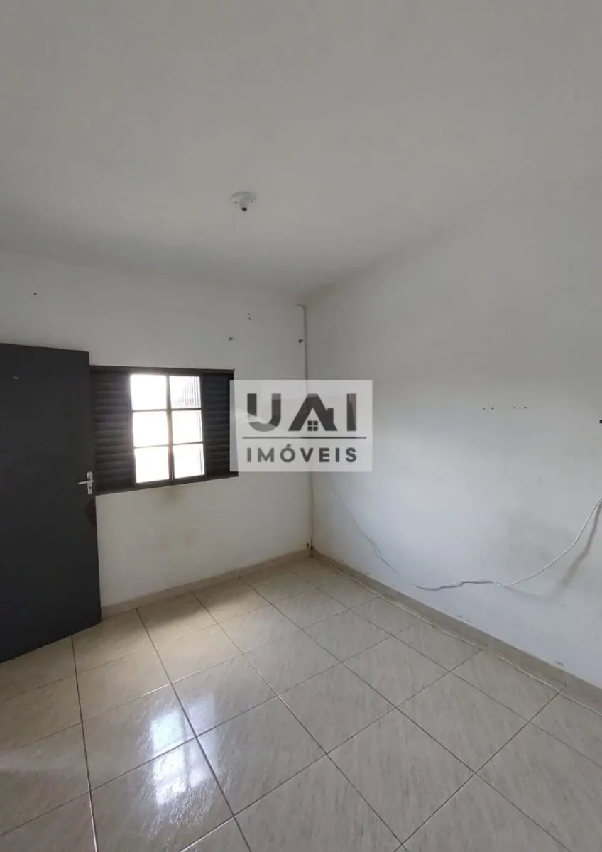 Foto 8 de Casa de 3 quartos com quintal grande e vista da cidade, Cruzeiro