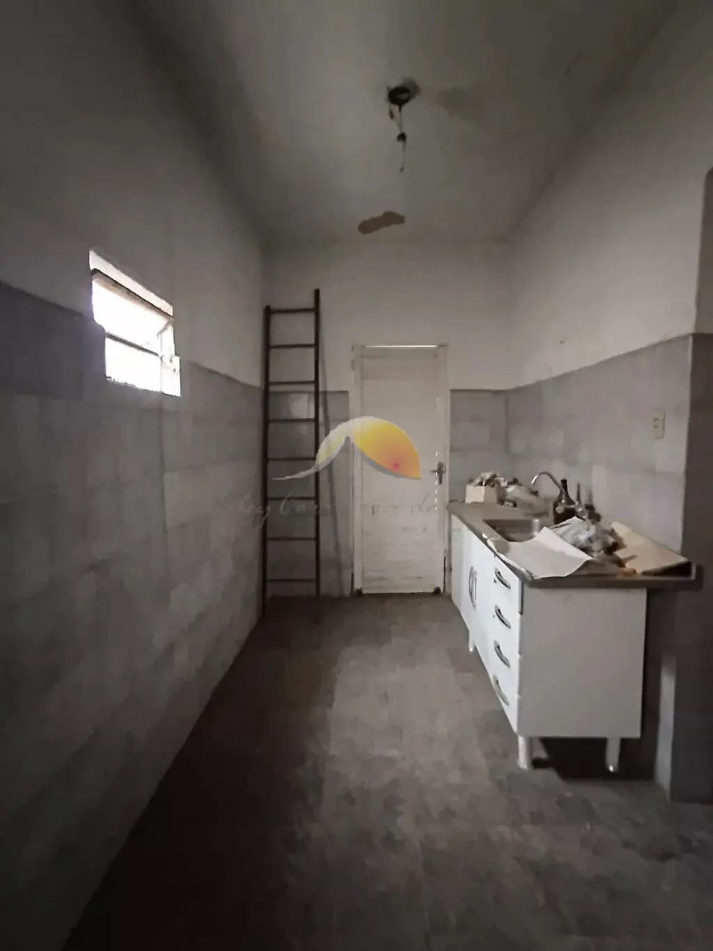 Foto 4 de Casa de 3 quartos com garagem e quintal, Rebourgeon