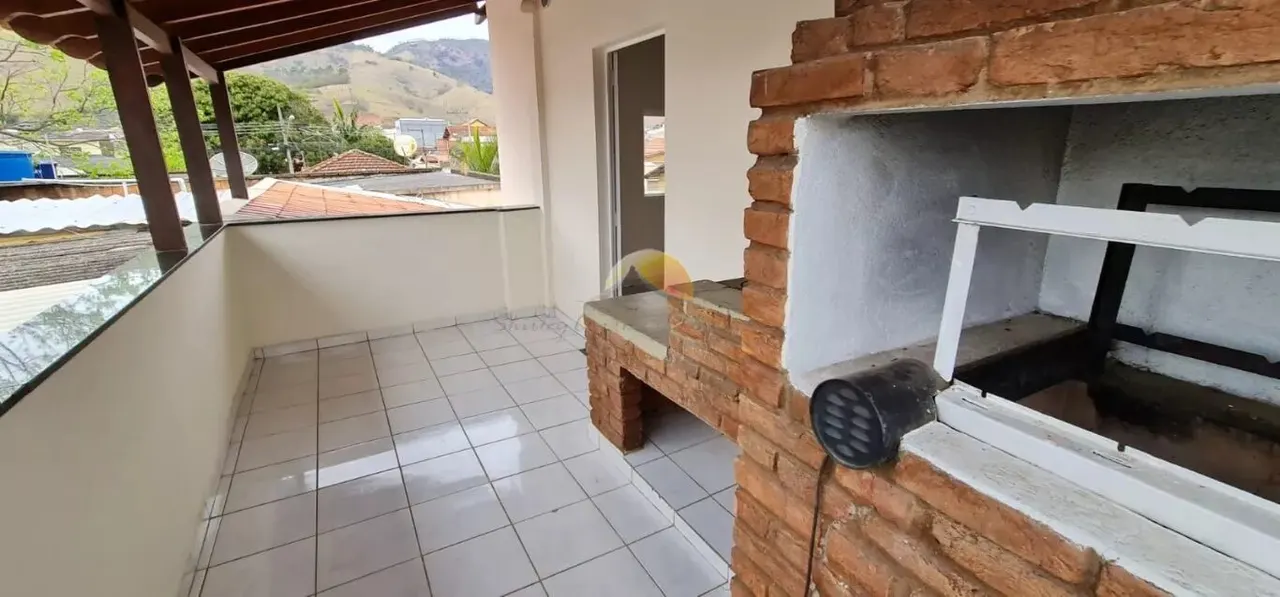 Foto 6 de Casa de 3 quartos (1 suíte) com escritório e área de churrasco, Medicina