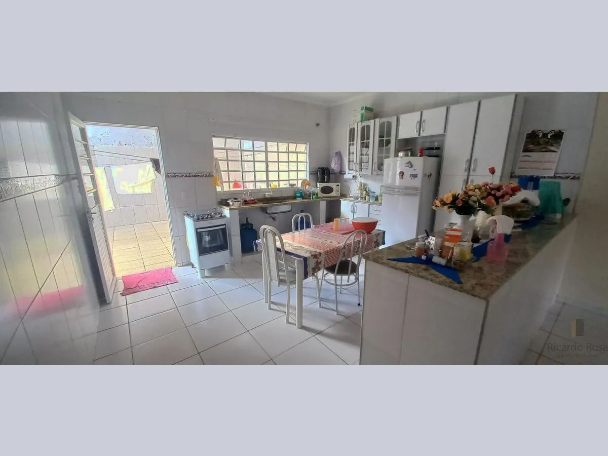 Foto 3 de Casa de 3 quartos com sacada, vista da cidade e garagem para 2 carros, Santa Rosa