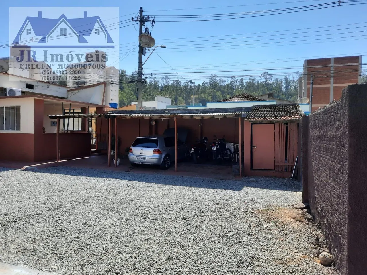 Foto 3 de Casa de 3 quartos com varanda e quintal amplo em terreno de 652,5 m², Varginha