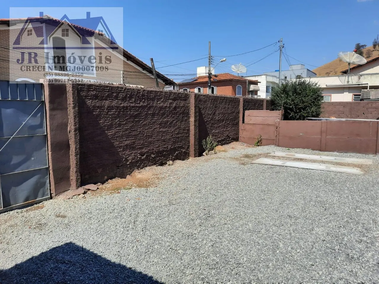 Foto 4 de Casa de 3 quartos com varanda e quintal amplo em terreno de 652,5 m², Varginha