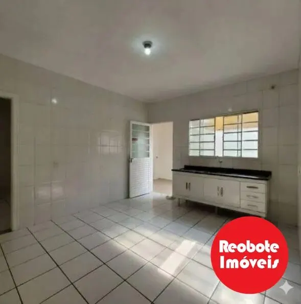 Foto 2 de Casa de 3 quartos com garagem, Boa Vista