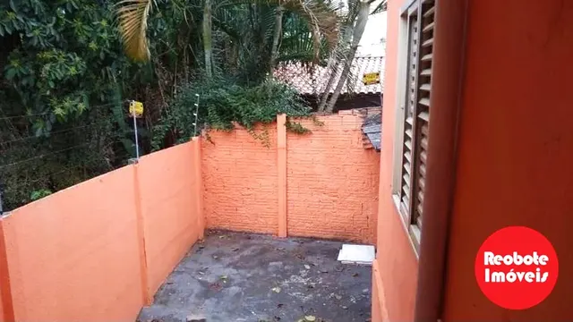 Foto 1 de Casa de 3 quartos com quintal, boa para escritório, Centro