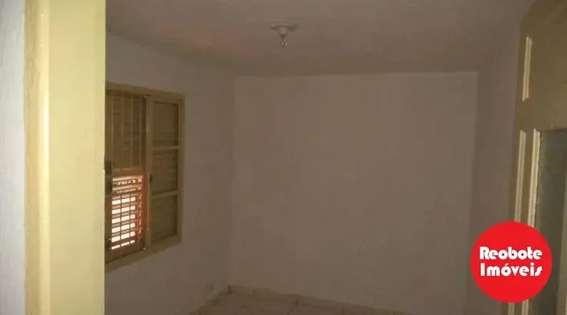 Foto 6 de Casa de 3 quartos com quintal, boa para escritório, Centro