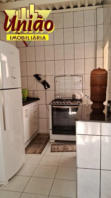 Foto 3 de Casa de 3 quartos (1 suíte) com quintal, Centro