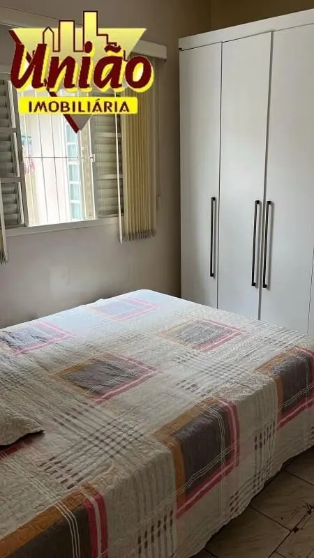 Foto 4 de Casa de 3 quartos (1 suíte) com quintal, Centro
