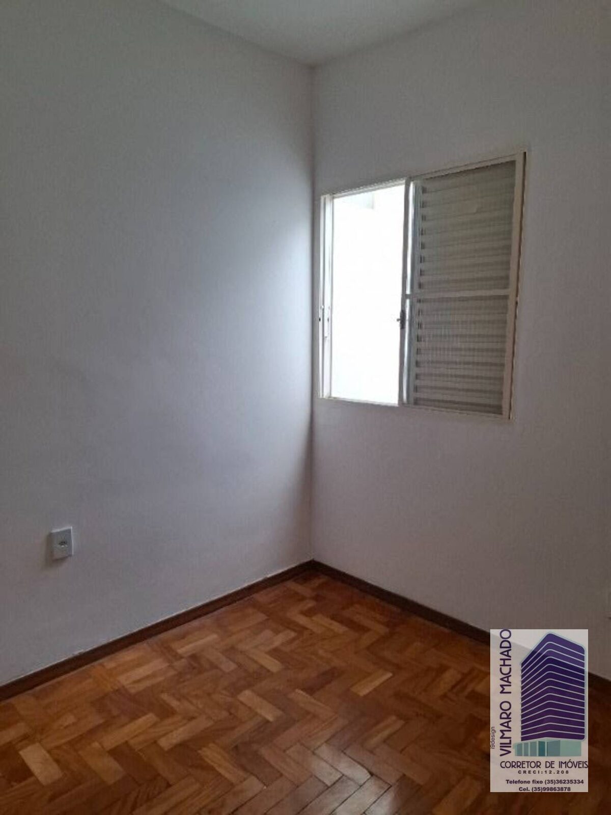 Foto 6 de Casa de 3 quartos (1 suíte) com garagem, Centro