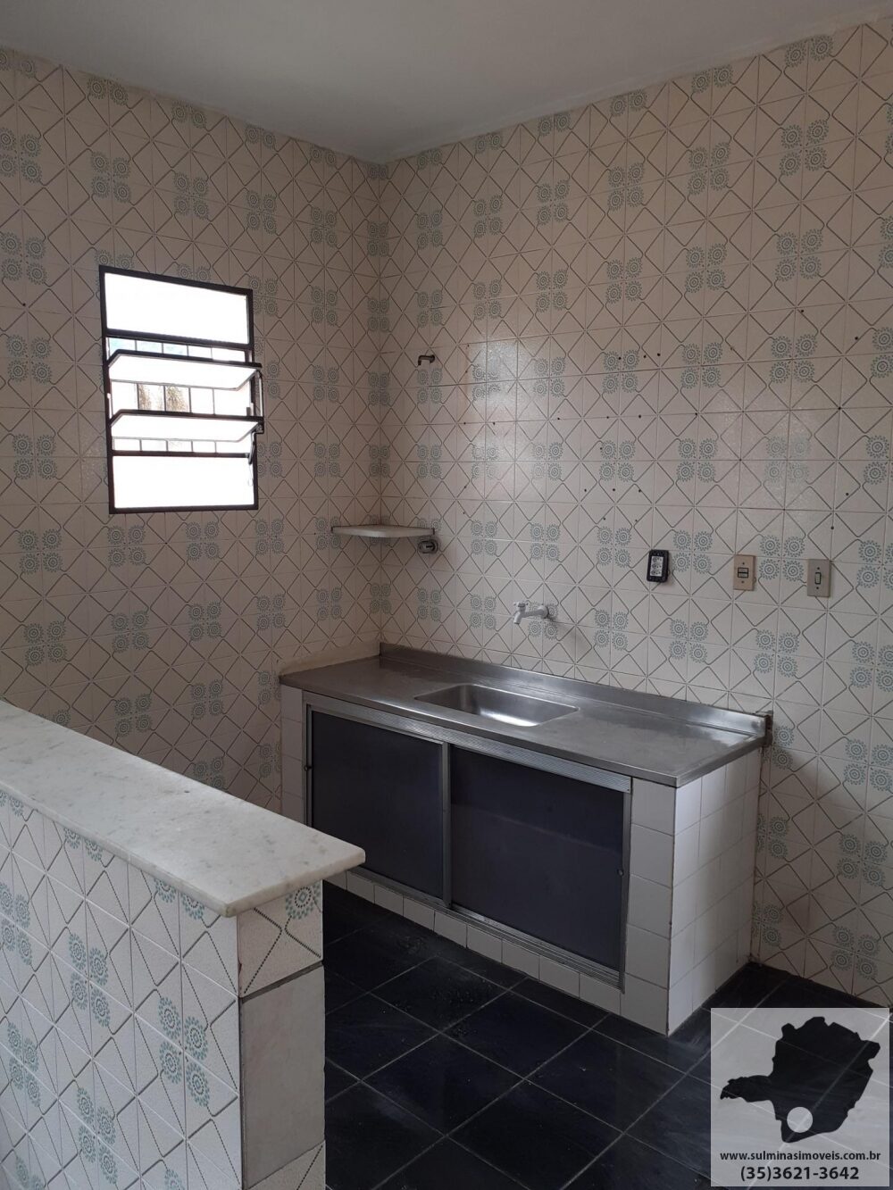 Foto 4 de Casa de 3 quartos (1 suíte) com garagem, Medicina