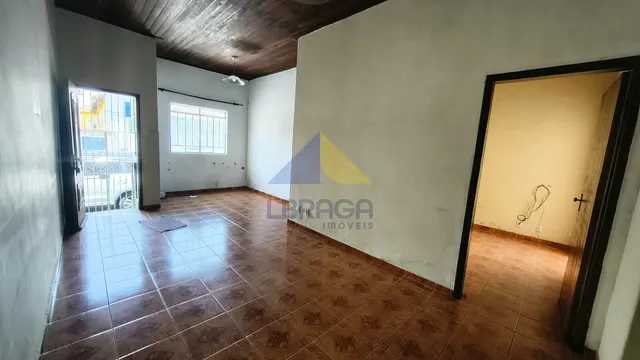 Casa de 3 quartos (1 suíte) próxima ao Colégio das Irmãs, Varginha