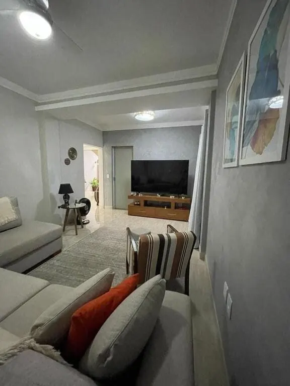 Foto 4 de Casa de 3 suítes com área gourmet e piscina, Centro