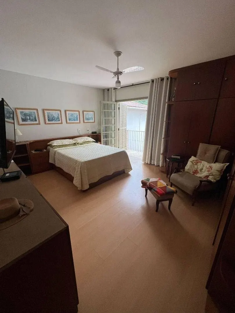 Foto 6 de Casa de 3 suítes com piscina, lareira, escritório e 6 vagas, Pinheirinho