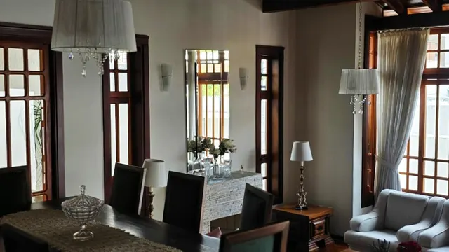 Foto 1 de Casa de 3 suítes com piscina, sauna e espaço gourmet, Pinheirinho