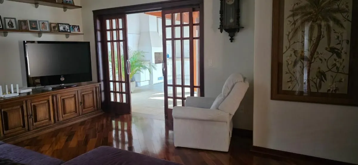 Foto 4 de Casa de 3 suítes com piscina, sauna e espaço gourmet, Pinheirinho