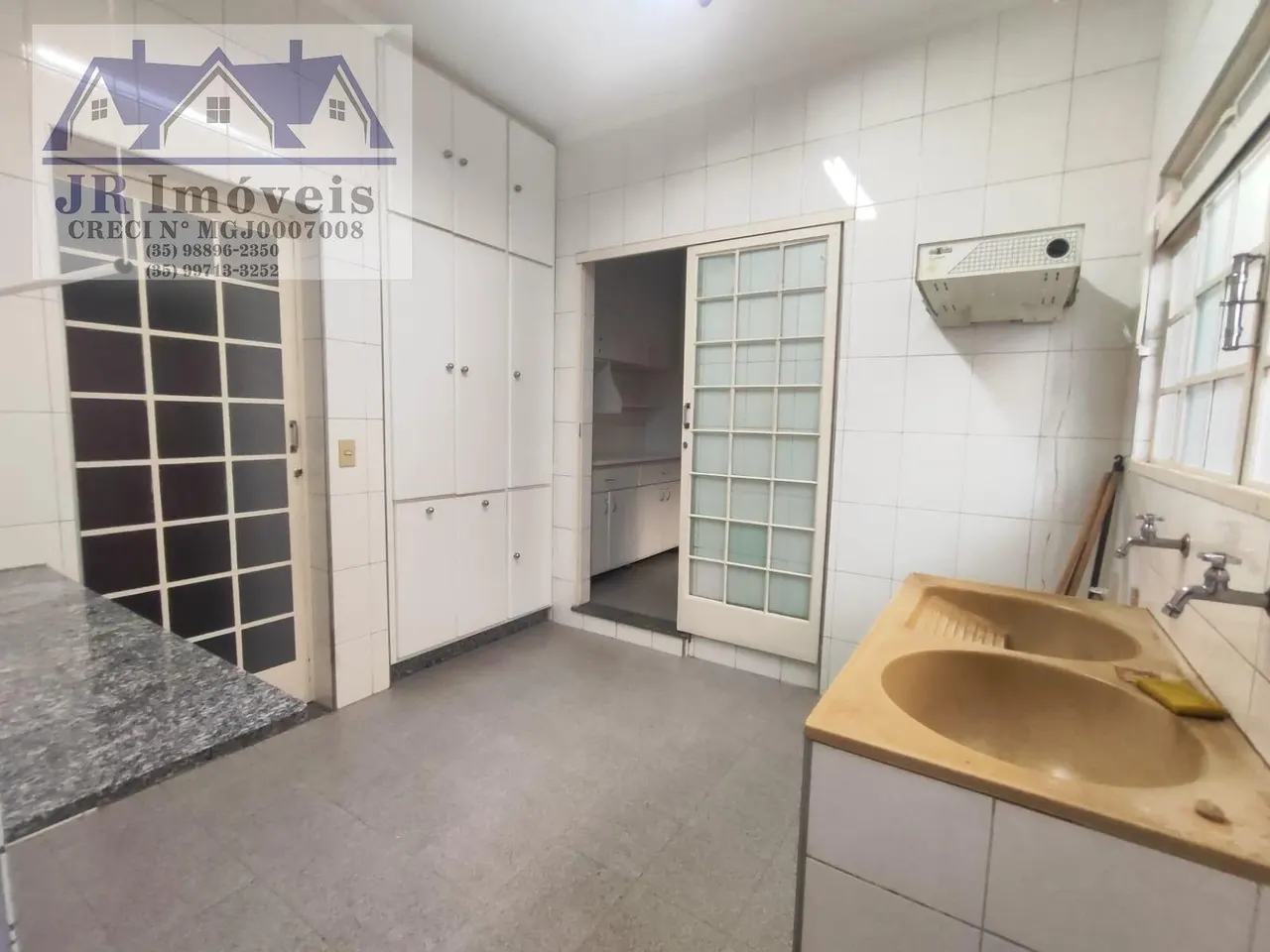 Foto 4 de Casa de 3 suítes com piscina, área gourmet e escritório, Pinheirinho