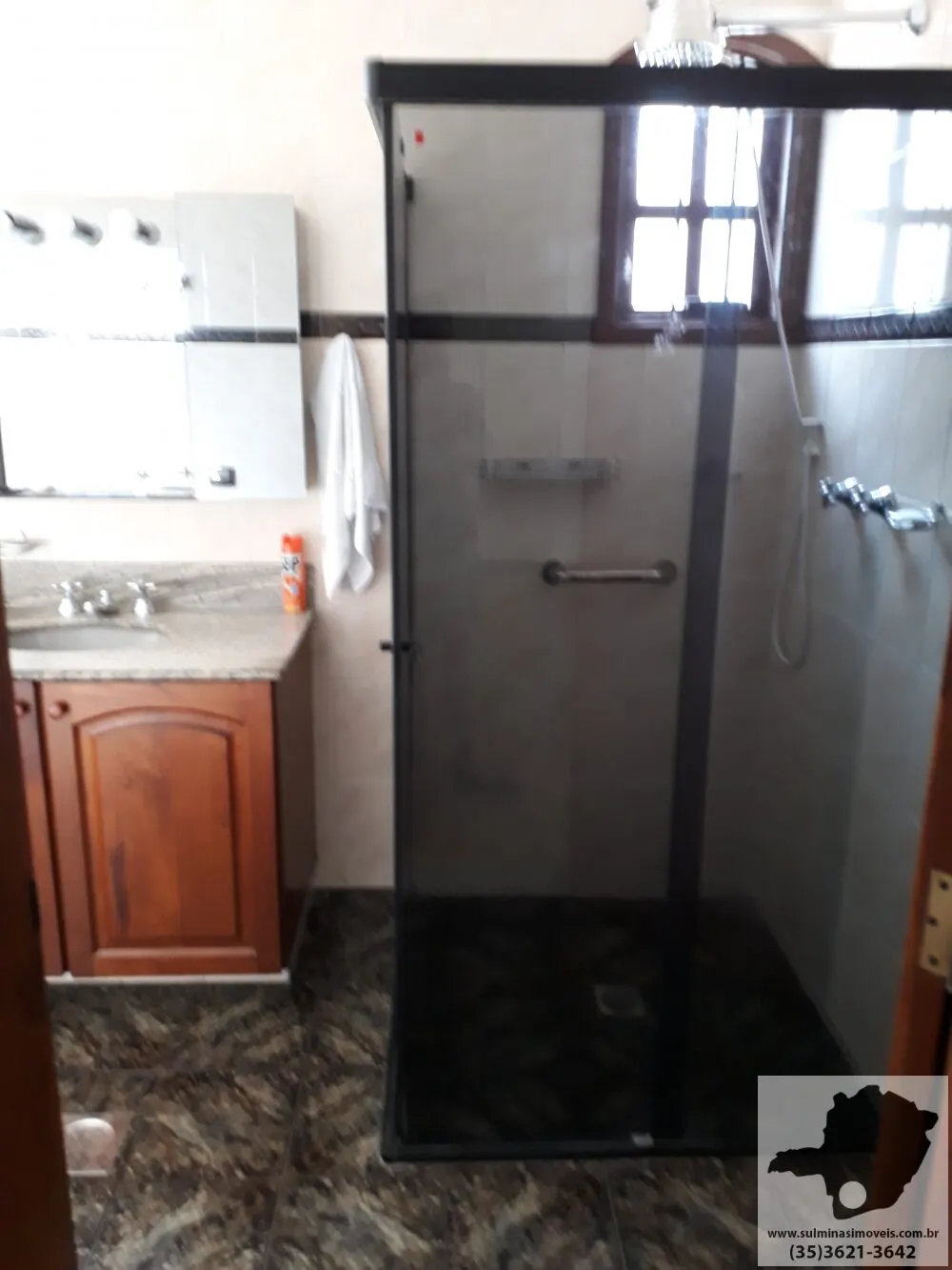 Foto 5 de Casa de alto padrão com 3 suítes, churrasqueira e garagem para 4 carros, Jardim América