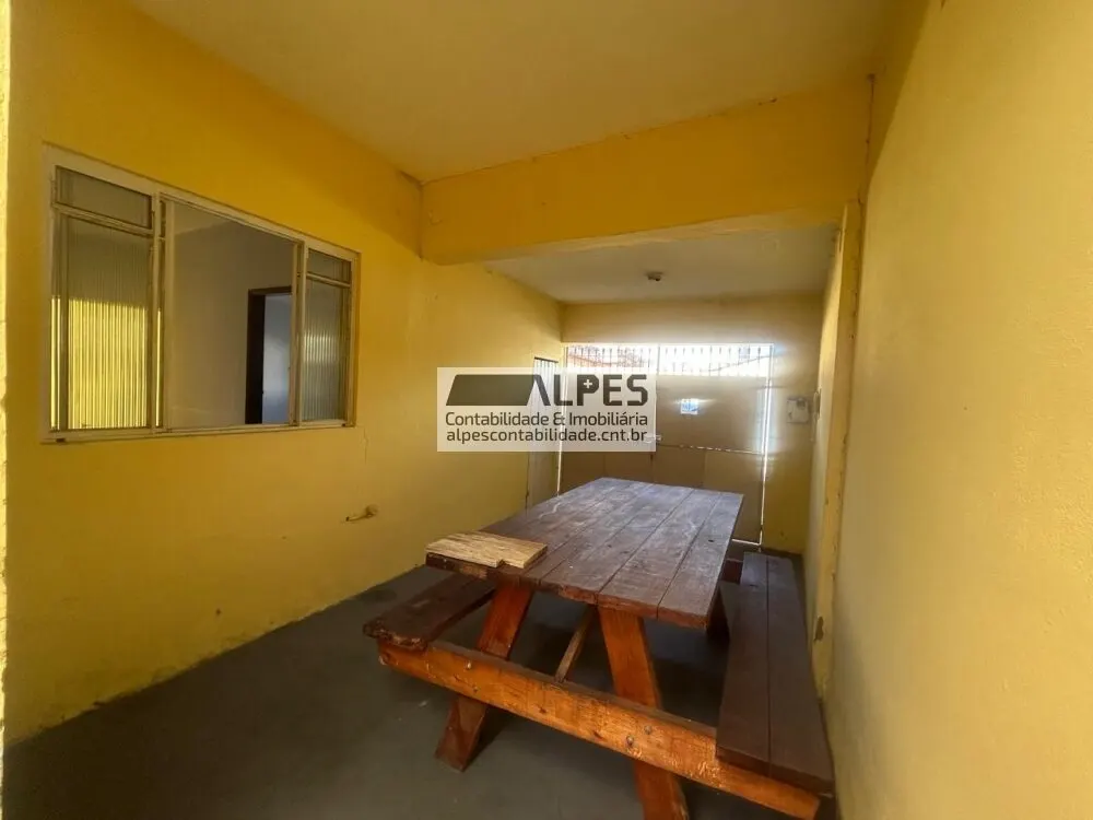 Foto 5 de Sobrado de 4 quartos com amplo quintal, Avenida
