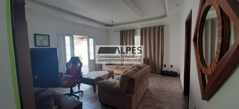 Foto 5 de Casa térrea de 4 quartos (1 suíte) com edícula e quintal gramado, Cantagalo