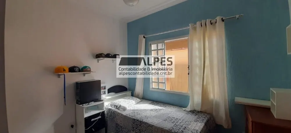Foto 6 de Casa térrea de 4 quartos (1 suíte) com edícula e quintal gramado, Cantagalo