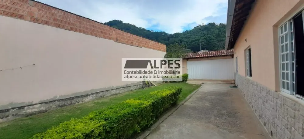 Foto 7 de Casa térrea de 4 quartos (1 suíte) com edícula e quintal gramado, Cantagalo