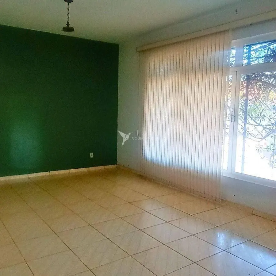 Foto 3 de Casa de 4 quartos (2 suítes) com edícula e quintal, BPS