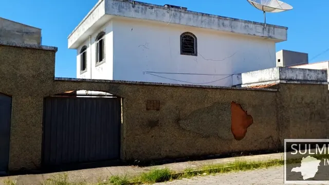 Foto 1 de Casa de esquina de 4 quartos com edícula, Boa Vista
