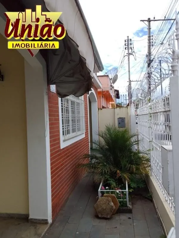 Foto 7 de Casa de dois pavimentos com 4 quartos (1 suíte) e garagem para 4 carros, São Vicente
