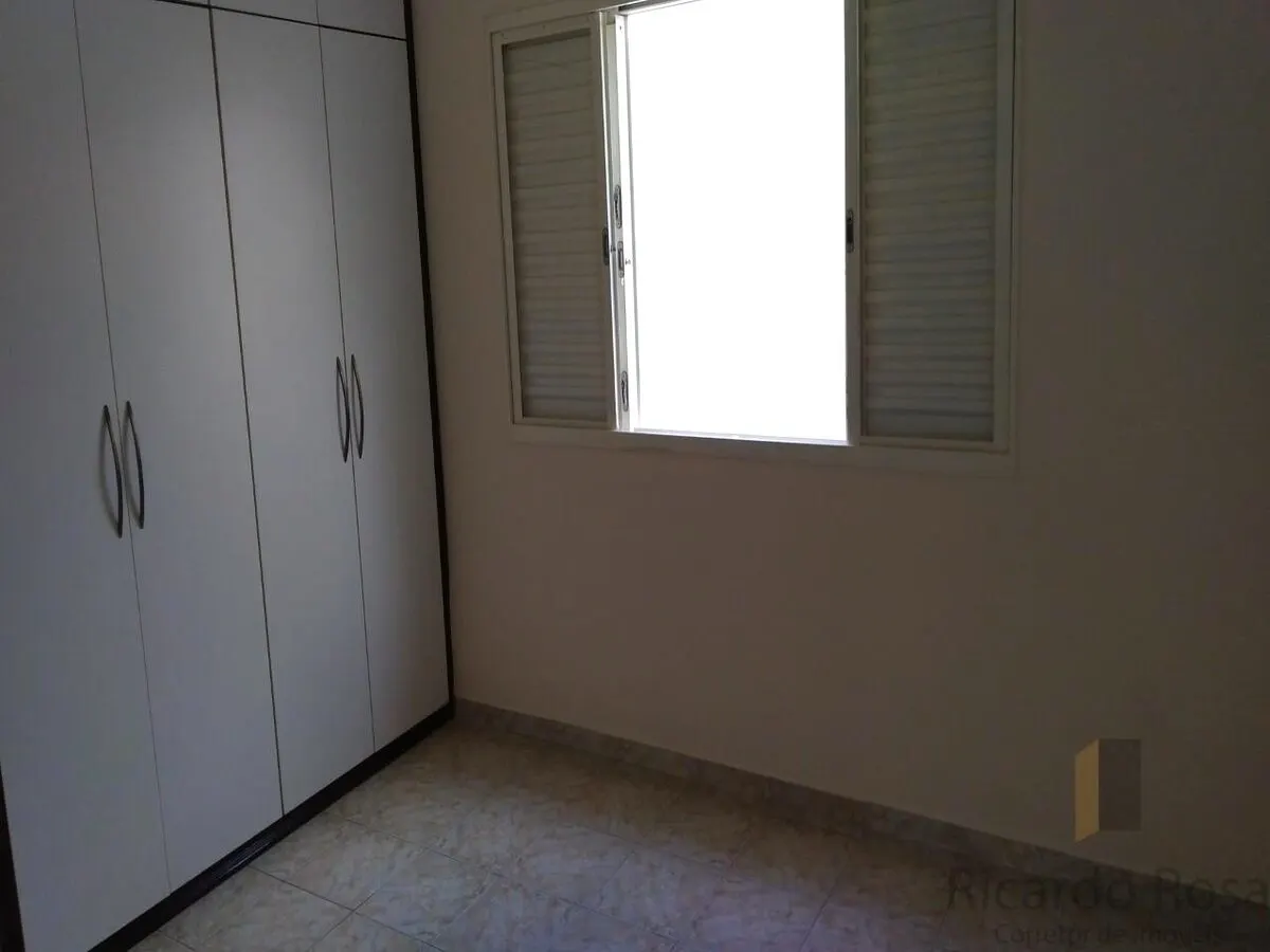 Foto 7 de Casa de 4 quartos (1 suíte) com área de churrasco no piso superior, Medicina