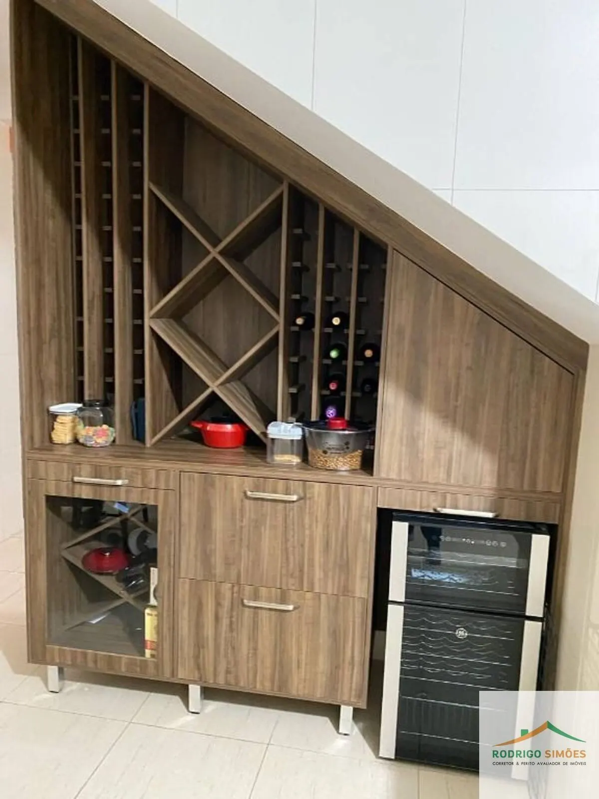 Foto 4 de Casa de 4 quartos (3 suítes) com piscina, adega e escritório, Centro