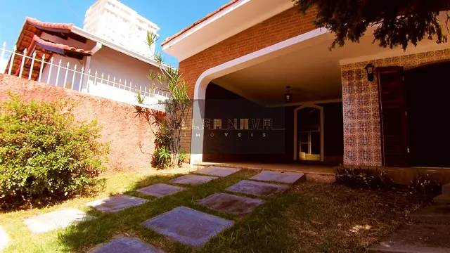 Foto 1 de Casa térrea de 4 quartos (1 suíte) com edícula em terreno de 400 m², BPS