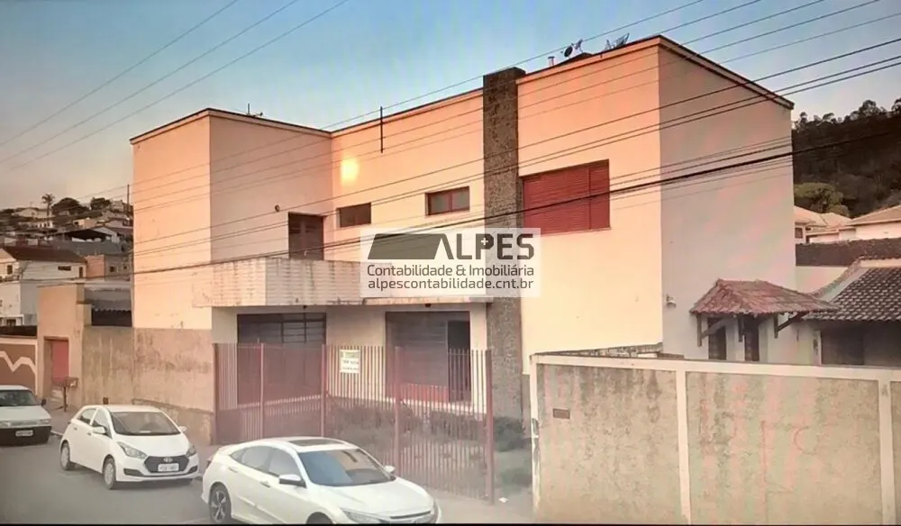 Foto 5 de Casa de esquina com 4 quartos, edícula e 4 vagas cobertas, Varginha