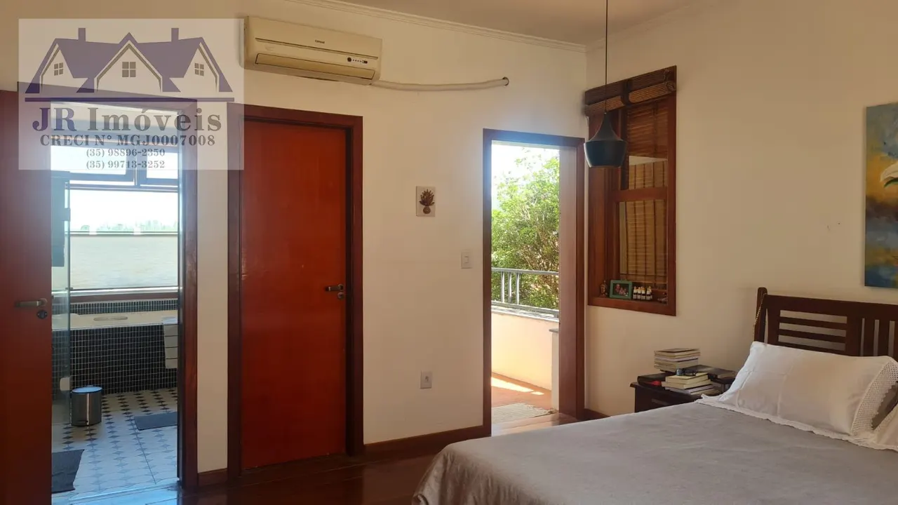 Foto 6 de Casa de 4 quartos (1 suíte com closet) com área gourmet e vista da cidade, Oriente