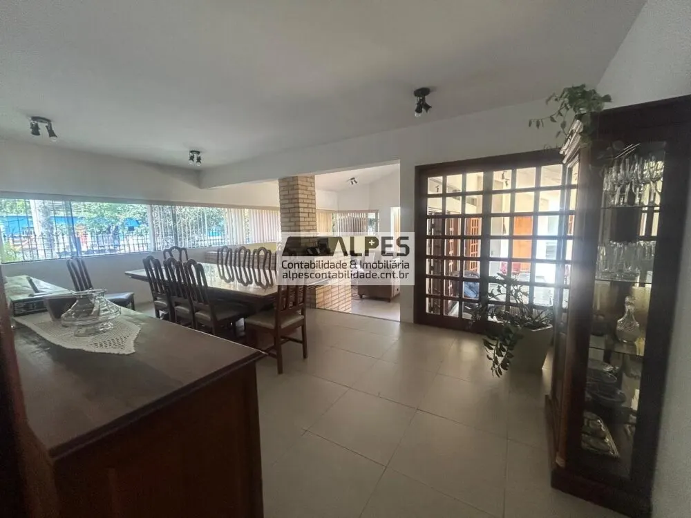 Foto 3 de Casa de esquina com 4 quartos, área gourmet, pomar e edícula, Varginha