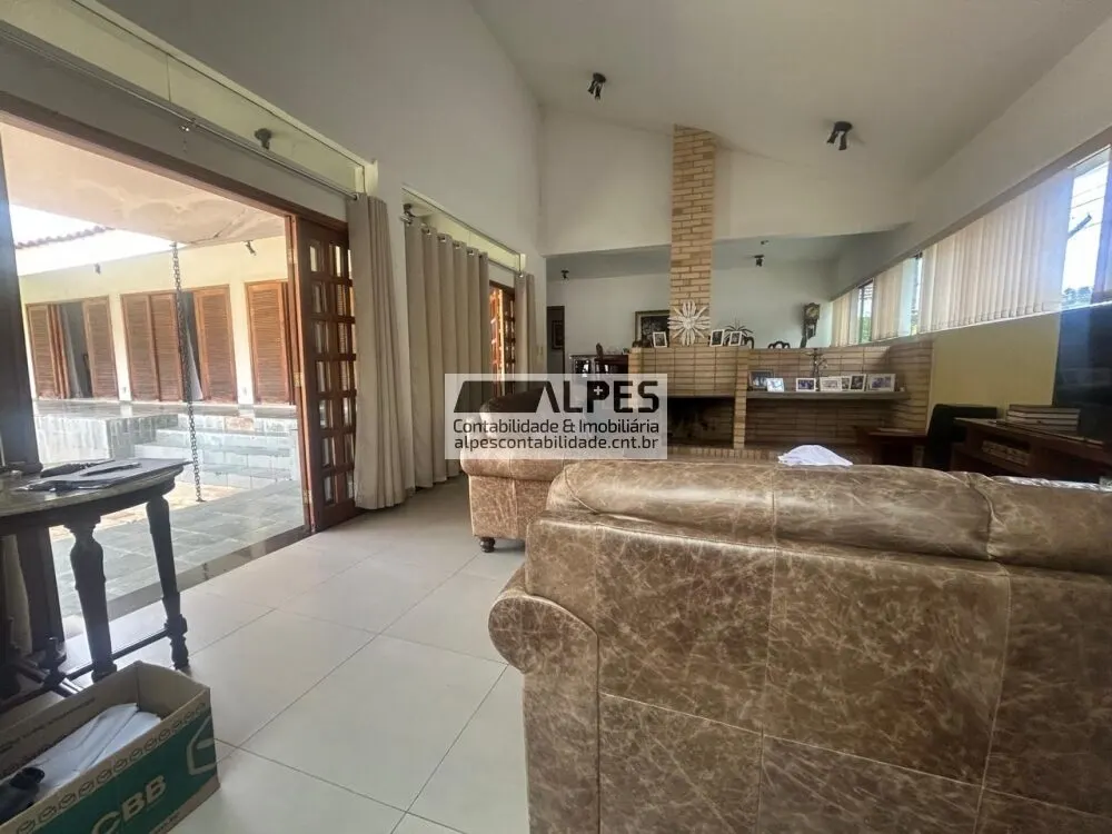 Foto 4 de Casa de esquina com 4 quartos, área gourmet, pomar e edícula, Varginha