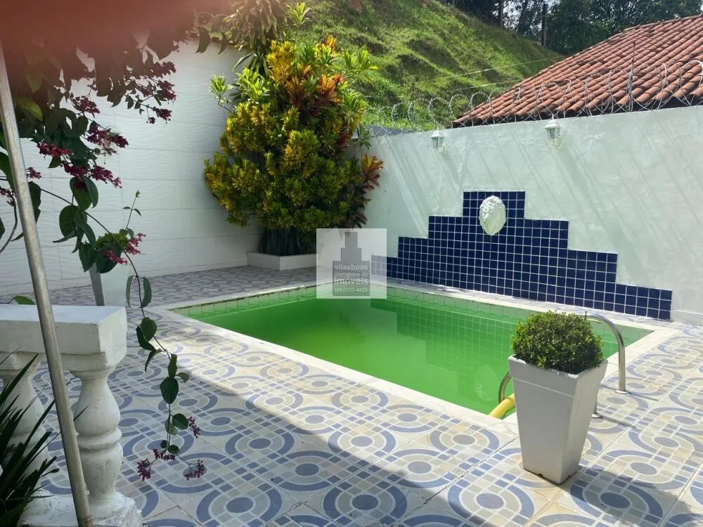 Foto 2 de Casa de 4 quartos (1 suíte) com piscina, área gourmet e garagem para 4 carros, BPS