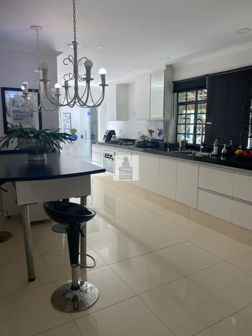 Foto 4 de Casa de 4 quartos (1 suíte) com piscina, área gourmet e garagem para 4 carros, BPS