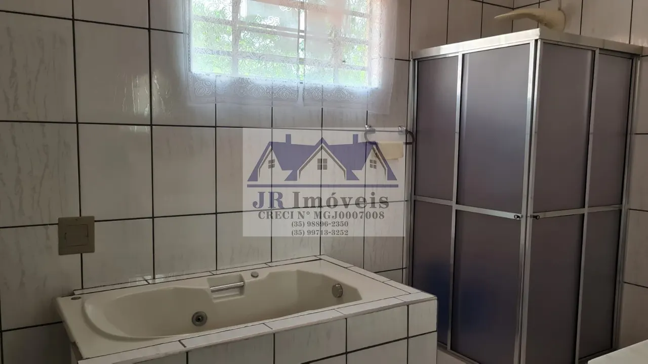 Foto 6 de Casa de 4 quartos (1 suíte) com piscina e área gourmet, Santos Dumont